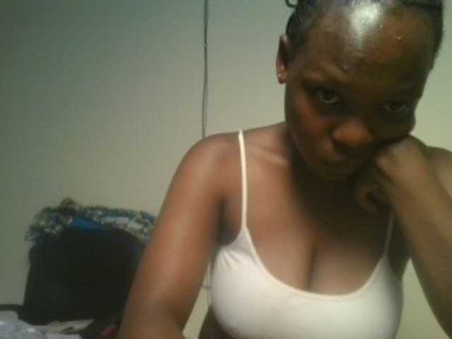 nudevelvet live cam on BongaCams