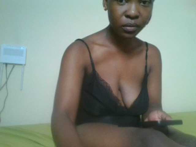 nudevelvet live cam on BongaCams