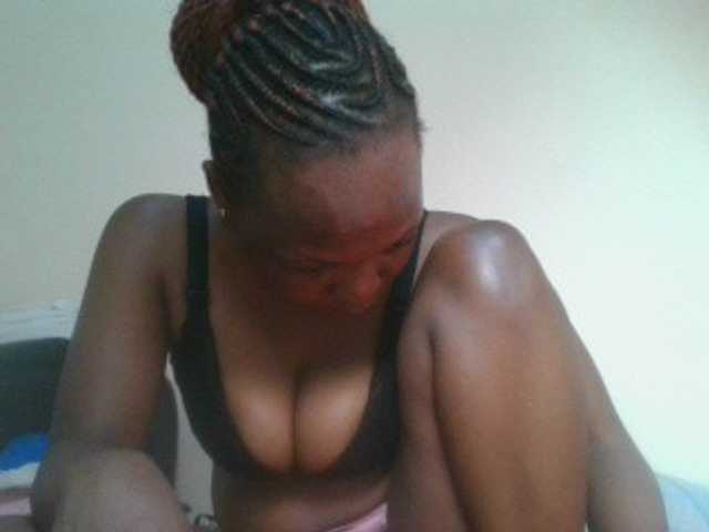 nudevelvet live cam on BongaCams