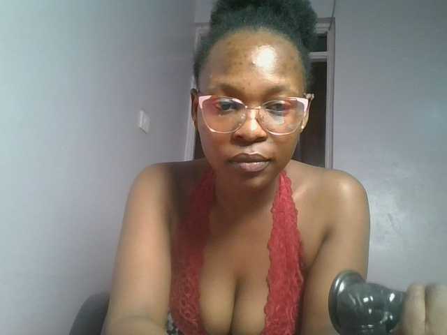 nudevelvet live cam on BongaCams