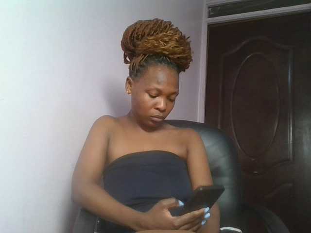 nudevelvet live cam on BongaCams