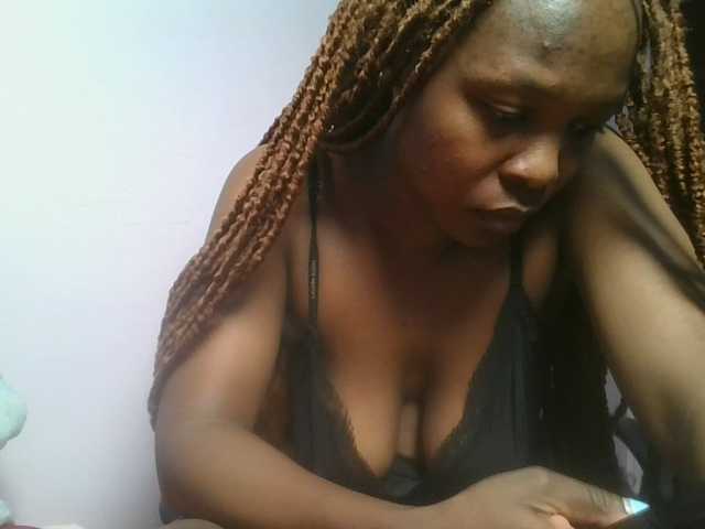 nudevelvet live webcam show