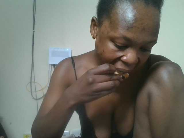 nudevelvet live cam on BongaCams