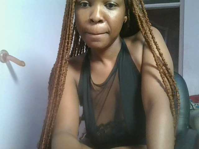 nudevelvet live cam on BongaCams