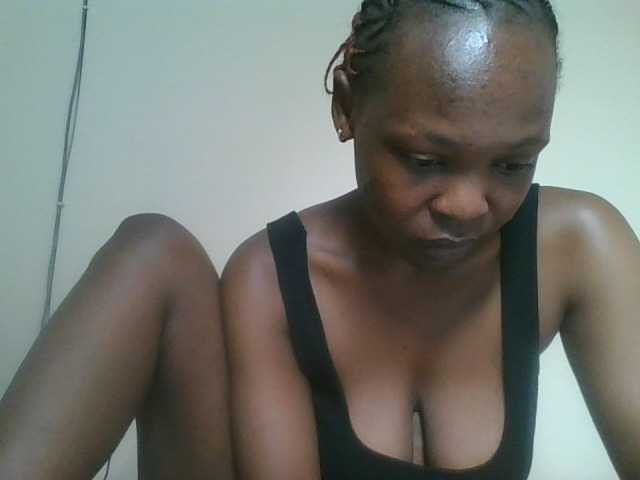 nudevelvet live cam on BongaCams