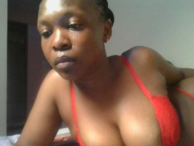 nudevelvet live cam on BongaCams