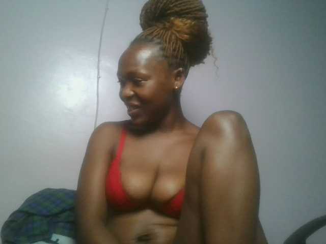 nudevelvet live cam on BongaCams