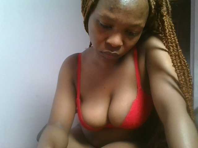 nudevelvet live webcam show