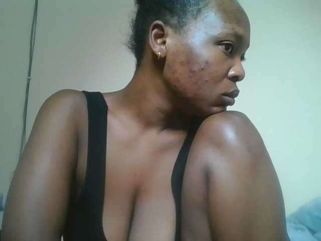nudevelvet live cam on BongaCams