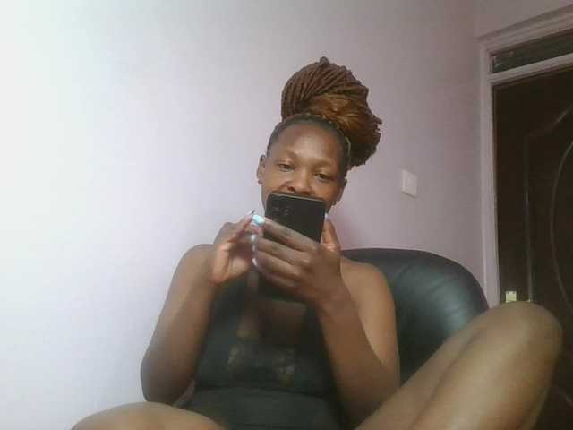 nudevelvet live cam on BongaCams