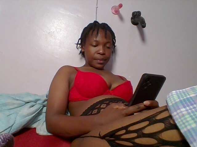nudevelvet live cam on BongaCams