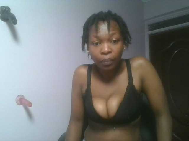 nudevelvet live cam on BongaCams