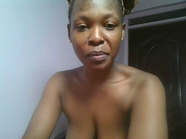 nudevelvet live webcam show