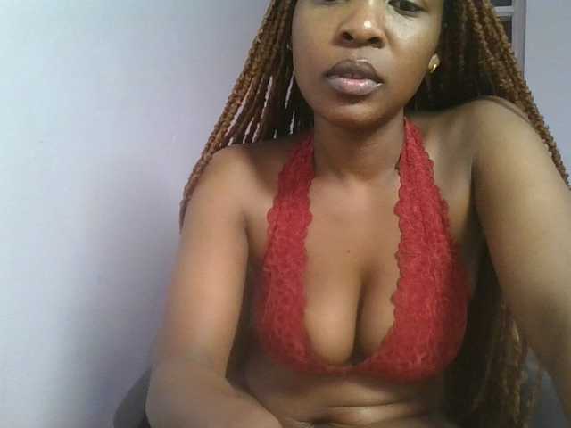 nudevelvet live webcam show