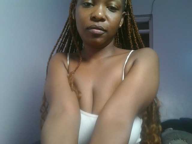 nudevelvet live cam on BongaCams