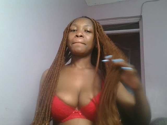 nudevelvet live webcam show