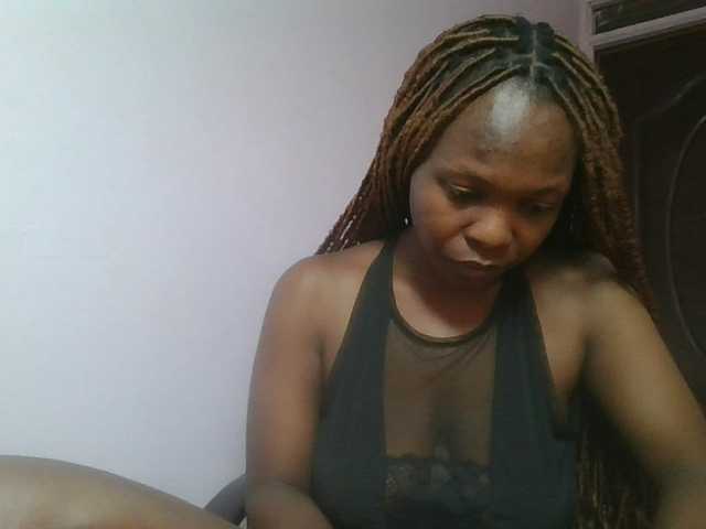 nudevelvet cam belle