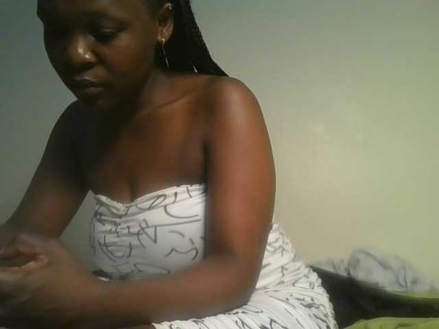 nudevelvet live cam on BongaCams