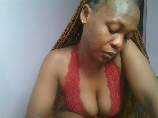 nudevelvet live cam on BongaCams