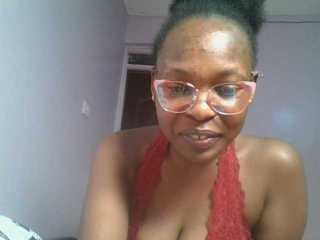 nudevelvet live cam on BongaCams