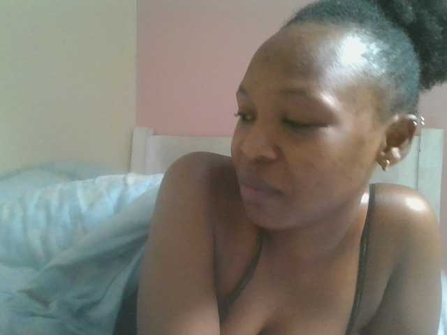 nudevelvet live cam on BongaCams