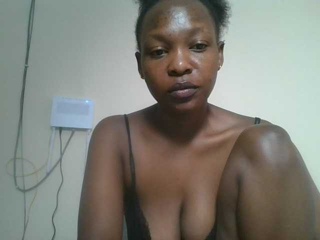 nudevelvet live cam on BongaCams