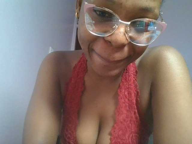 nudevelvet live cam on BongaCams