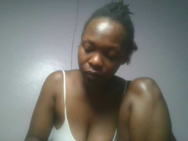 nudevelvet live cam on BongaCams