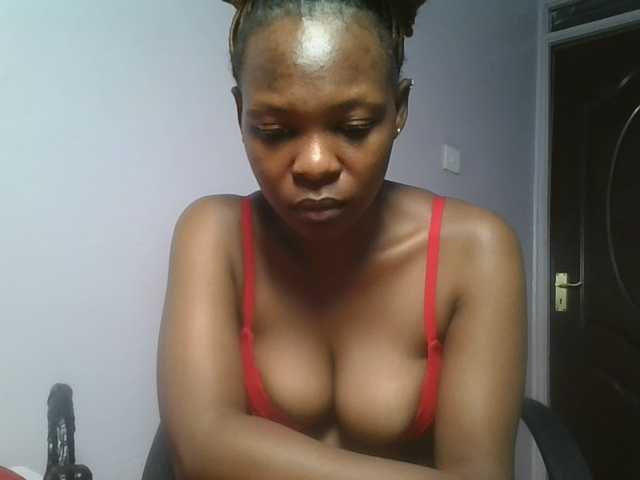 nudevelvet live cam on BongaCams