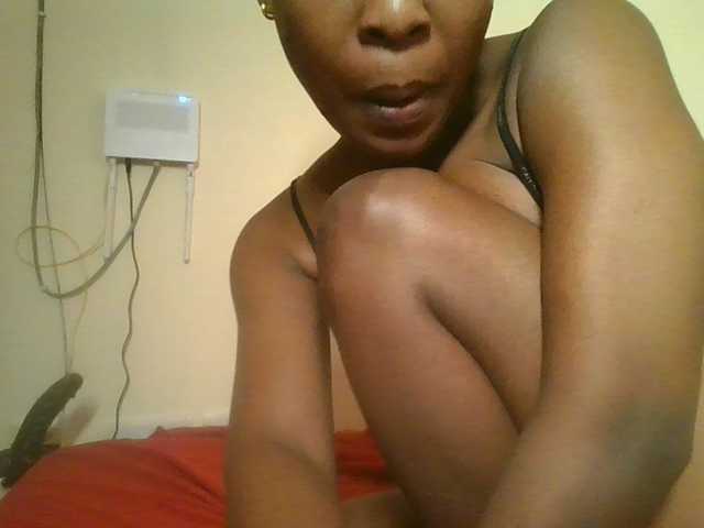 nudevelvet live cam on BongaCams