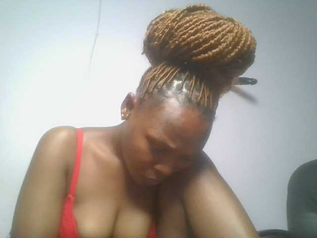 nudevelvet live cam on BongaCams
