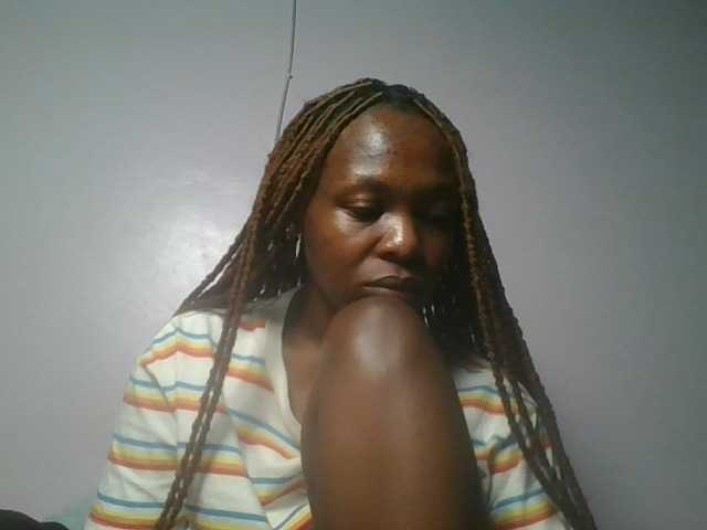 nudevelvet live cam on BongaCams