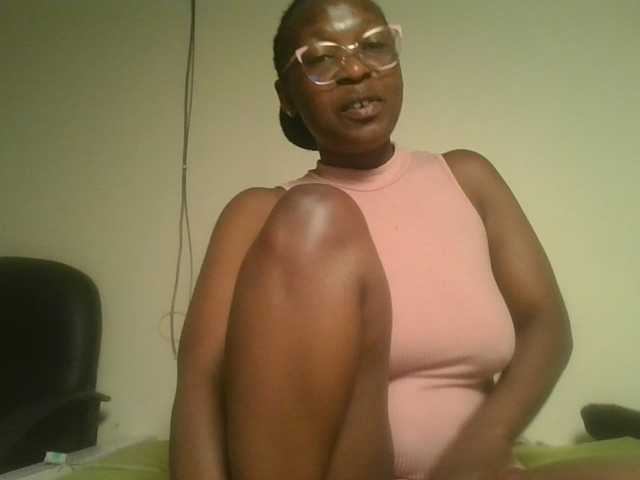 nudevelvet live cam on BongaCams