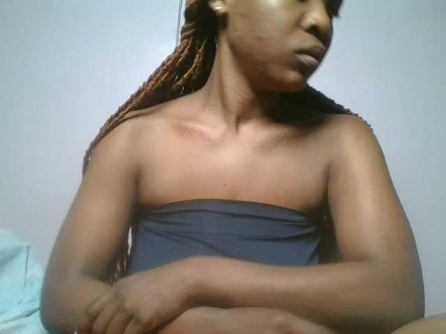 nudevelvet live webcam show