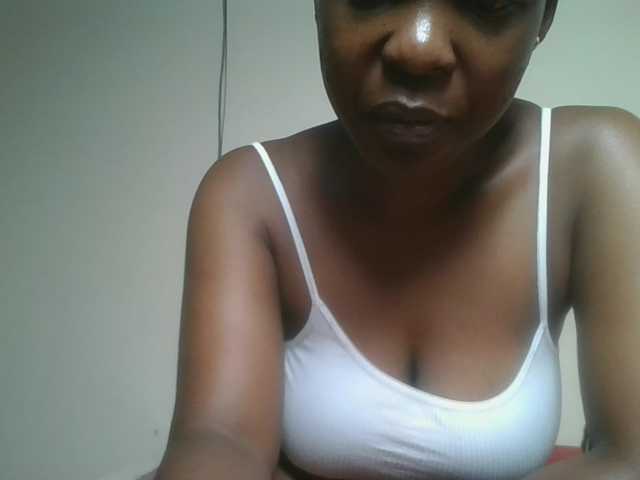 nudevelvet live cam on BongaCams