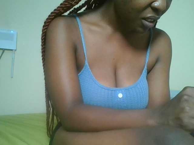 nudevelvet live cam on BongaCams