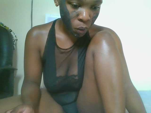 nudevelvet live cam on BongaCams