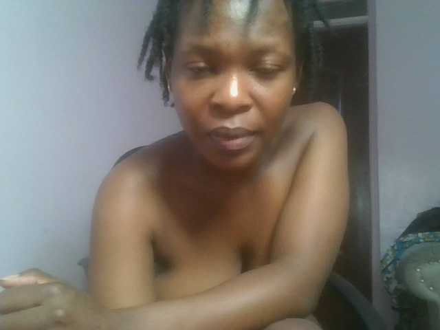 nudevelvet live cam on BongaCams
