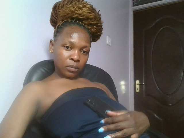 nudevelvet live cam on BongaCams