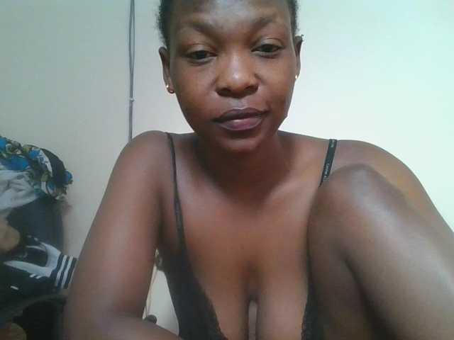 nudevelvet live cam on BongaCams