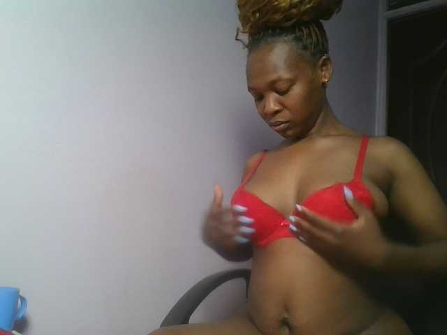 nudevelvet live webcam show