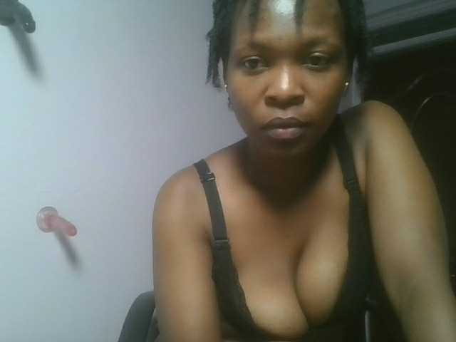 nudevelvet live cam on BongaCams