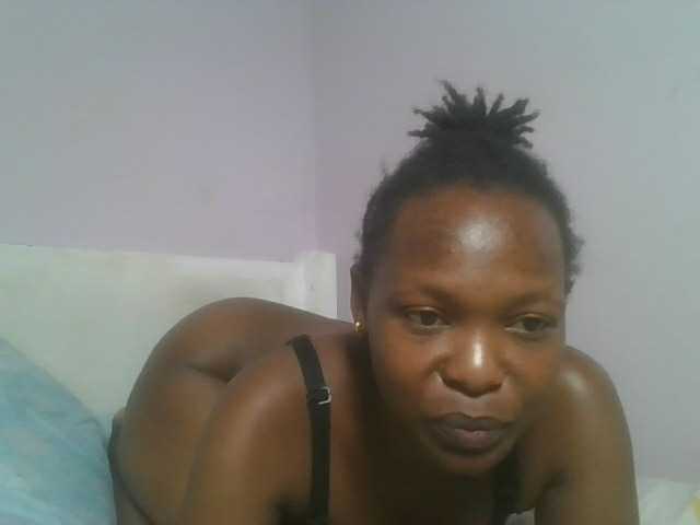 nudevelvet live cam on BongaCams