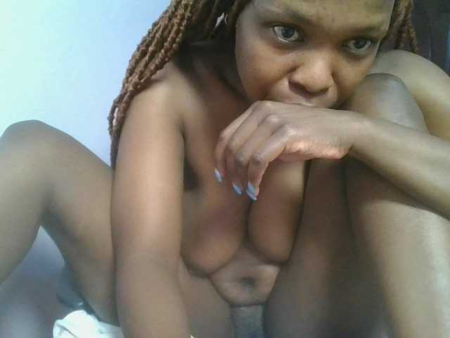 nudevelvet live webcam show