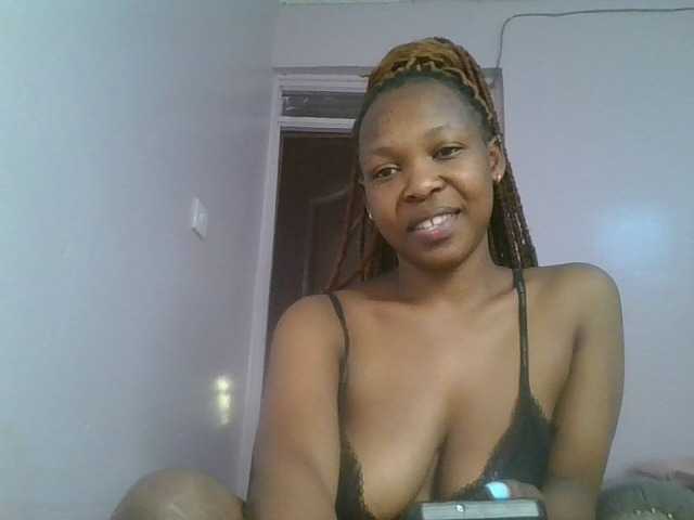 nudevelvet live cam on BongaCams
