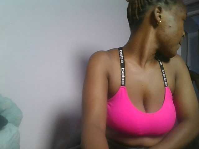 nudevelvet cam belle