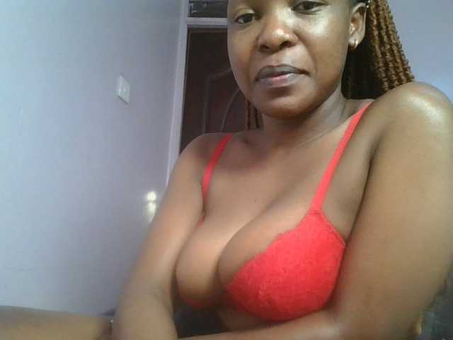 nudevelvet live webcam show