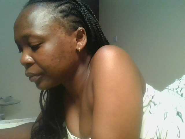 nudevelvet live cam on BongaCams