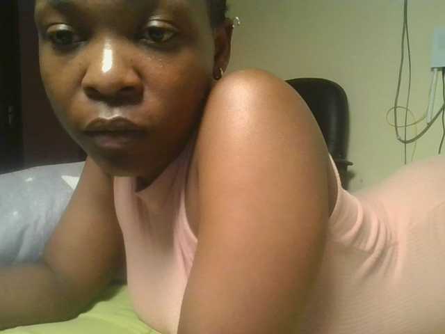 nudevelvet live cam on BongaCams
