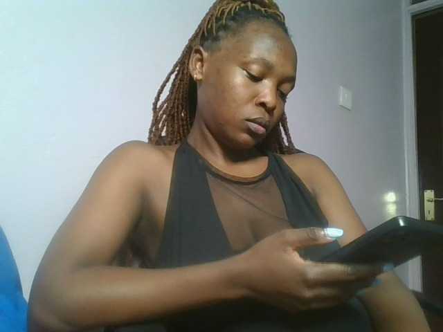 nudevelvet live cam on BongaCams